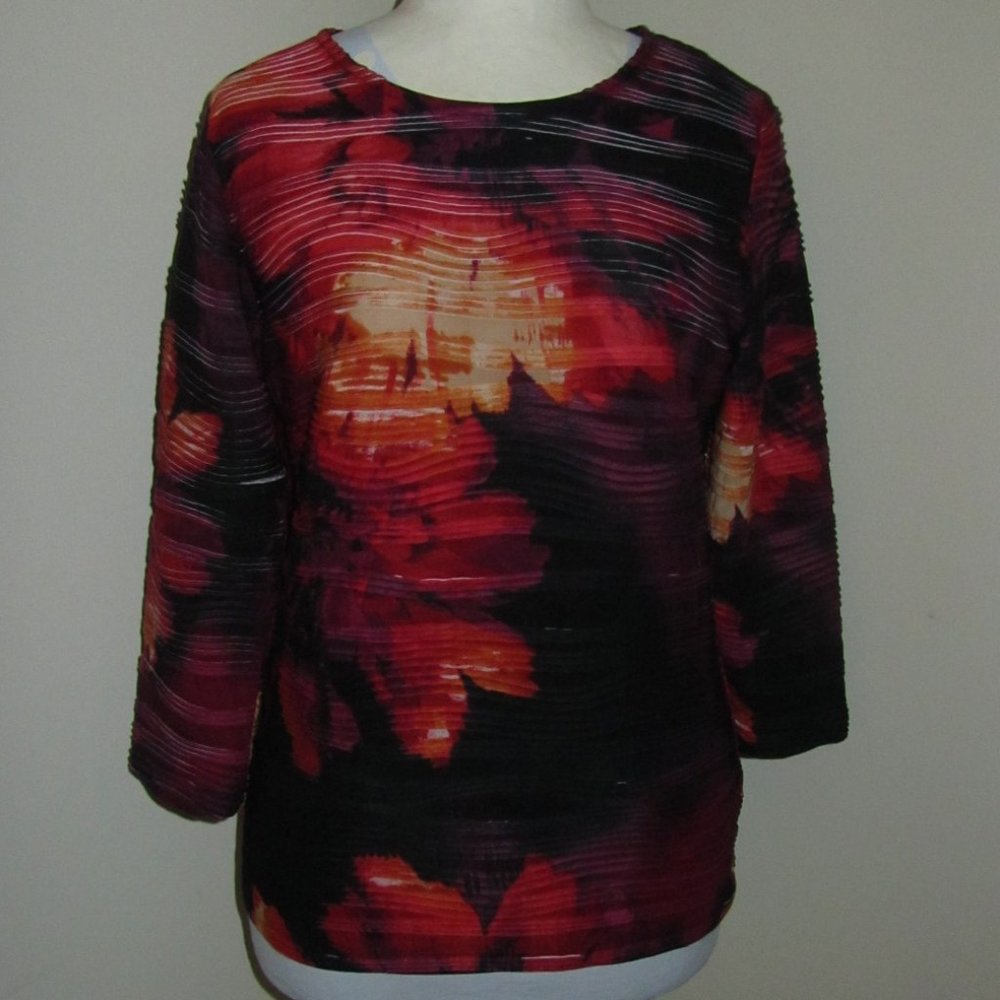 CLEARANCE Women's 3/4 Sleeve Top by Investments Size Small NWT.